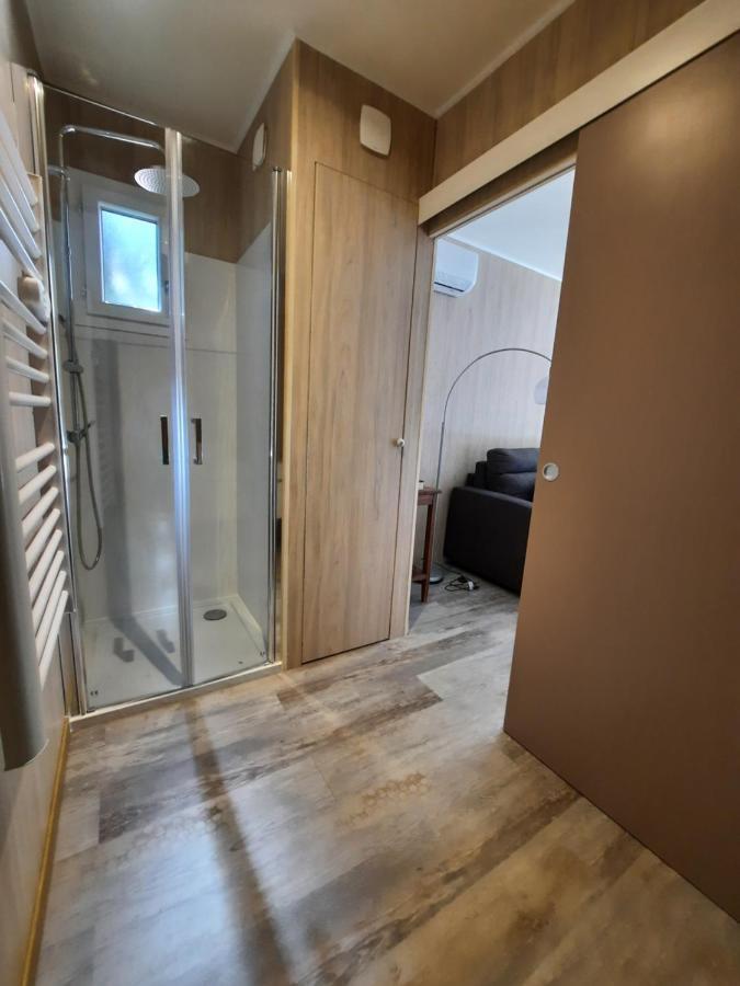Le Lodge Des Chenes Brousses-et-Villaret Dış mekan fotoğraf